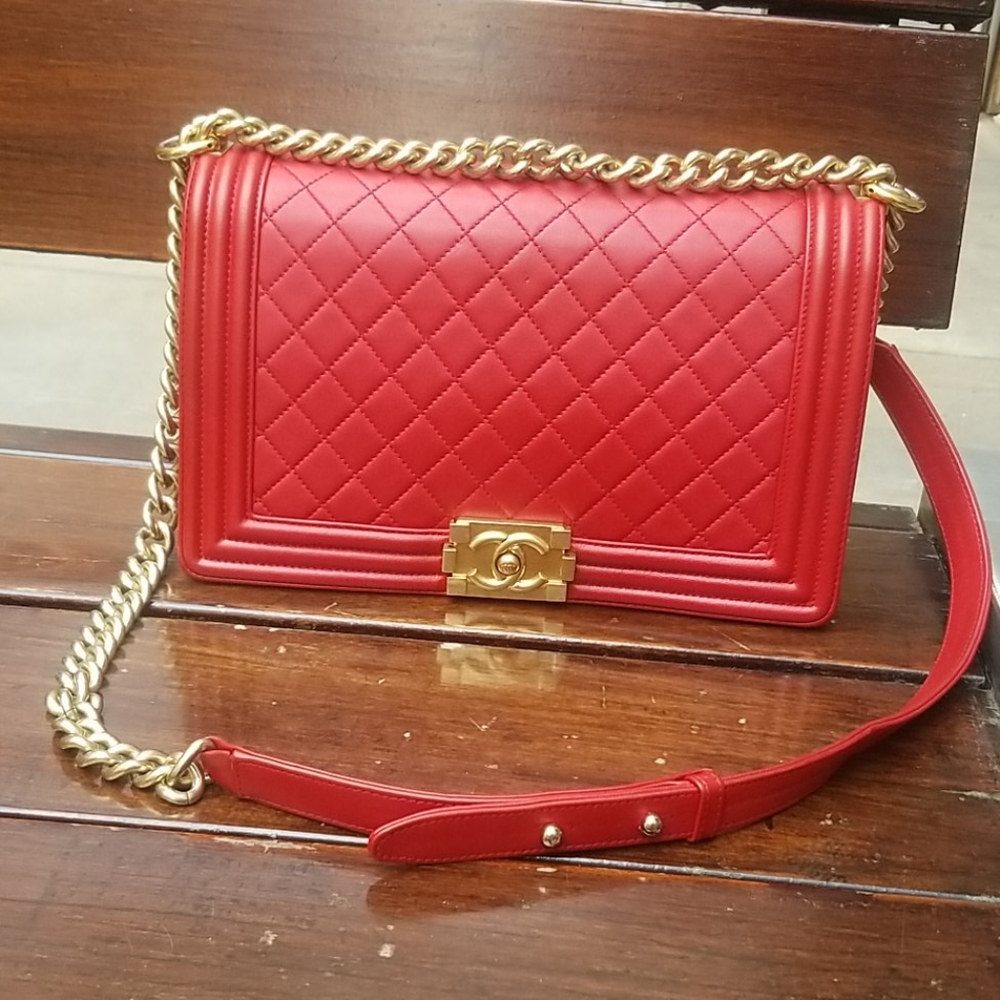 HOSTPICK!!! CHANEL  LE BOY BAG